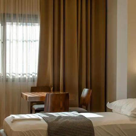 Good Appart hôtel *